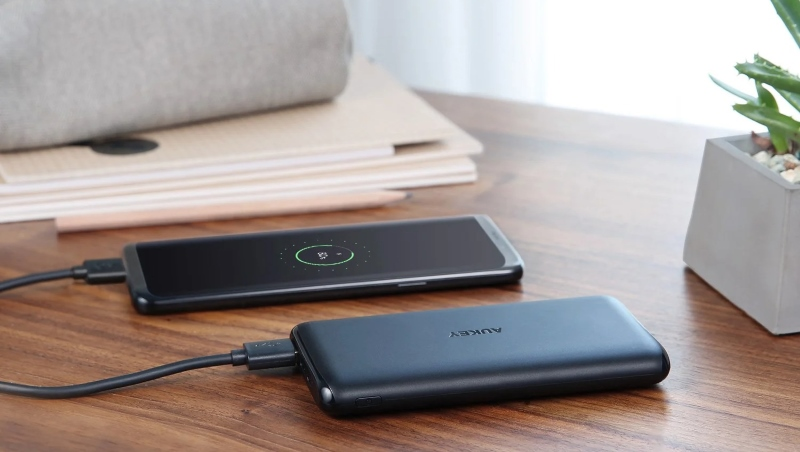 Pin sạc dự phòng bị phồng có sử dụng được nữa không?