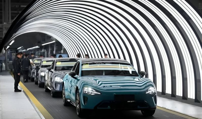 Mỗi ngày có 260 chiếc xe điện Xiaomi SU7 được bàn giao, sếp lớn 