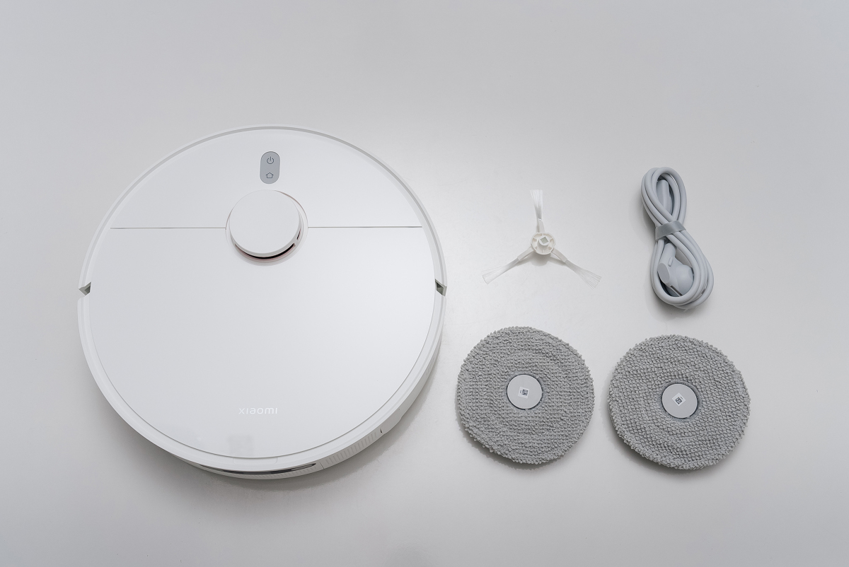 Xiaomi Vacuum X20+ - robot tự giặt giẻ, gom rác giá 12 triệu đồng