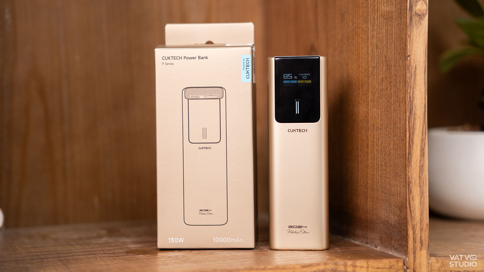 Trên tay sạc dự phòng Cuktech PB100P: thiết kế bắt mắt, hỗ trợ sạc 120W cho cả điện thoại Xiaomi