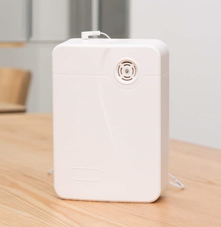 Máy Phun Tinh Dầu Treo Tường: Mang Hương Thơm Tự Nhiên Vào Không Gian Của Bạn