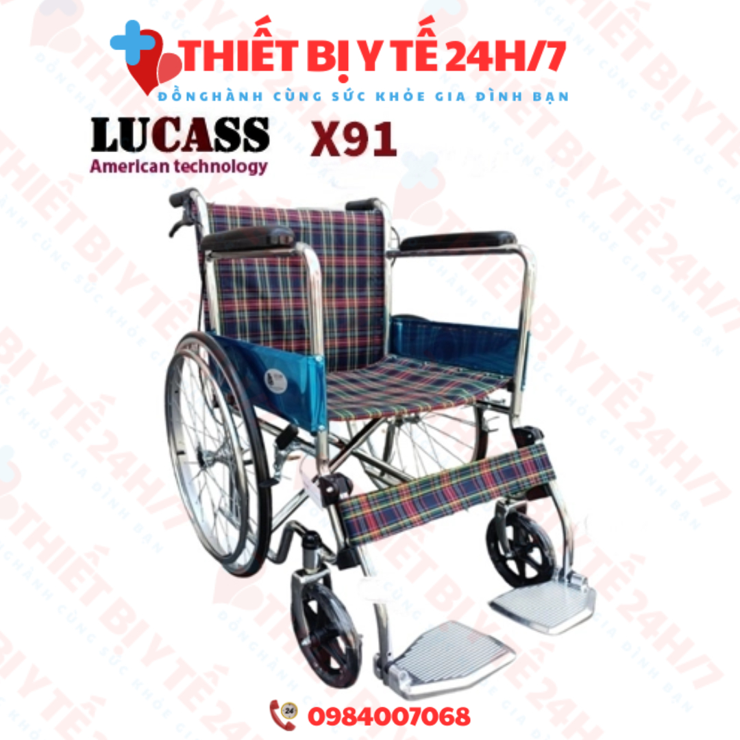 Xe lăn Lucass X91 có phanh vải kẻ hoặc da gác chân gấp gọn