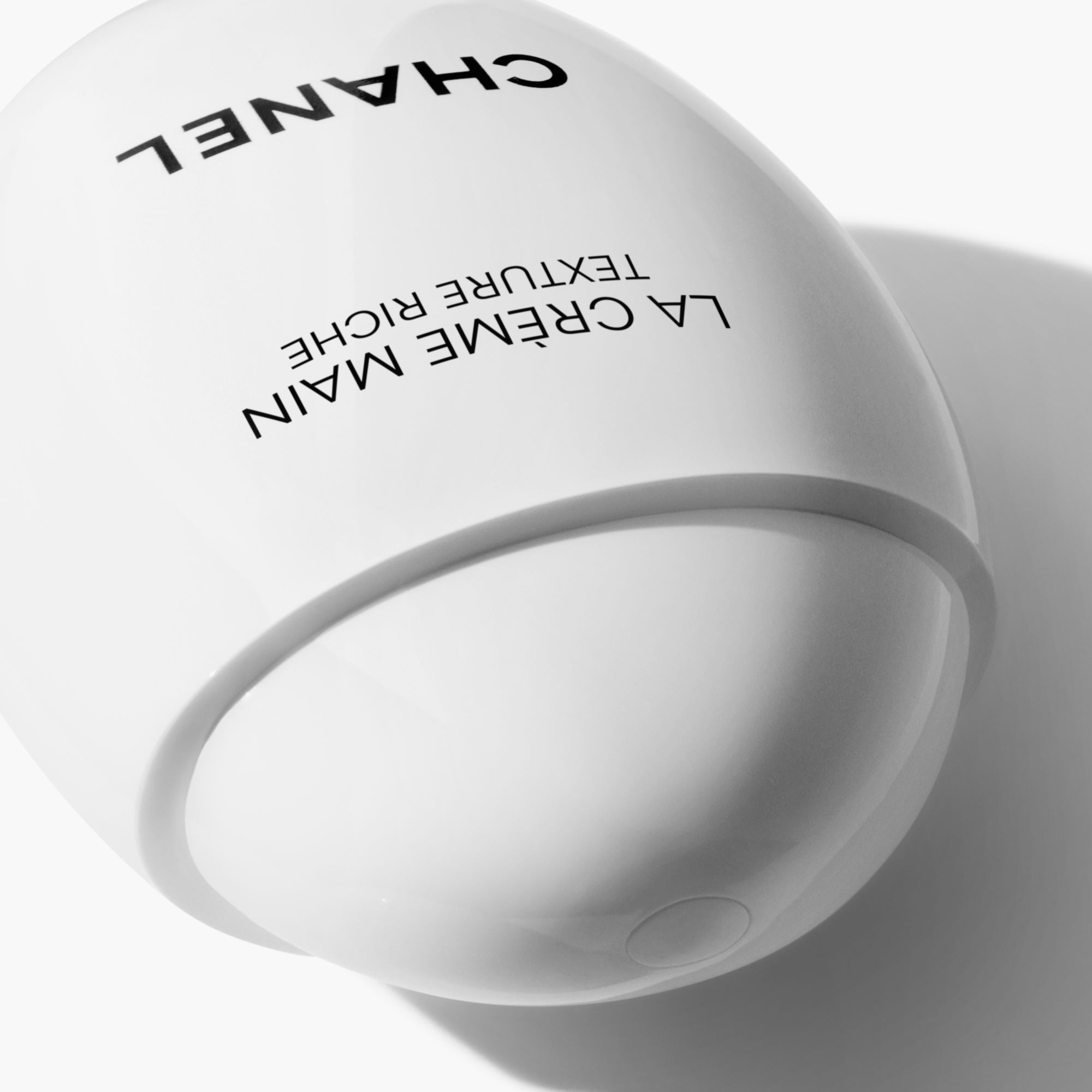 Kem Dưỡng Tay Chanel La Creme Main Texture Riche Hand Cream 50ml