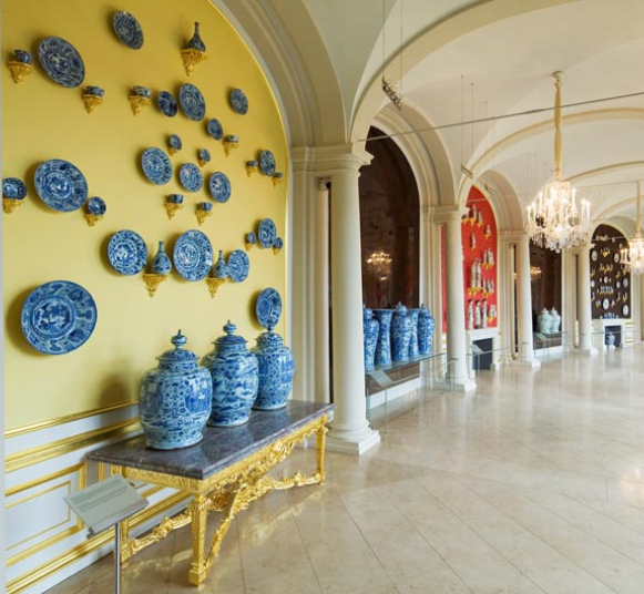 Một số hiện vật Gốm Chu Đậu Việt Nam ở bảo tàng các nước trên thế giới