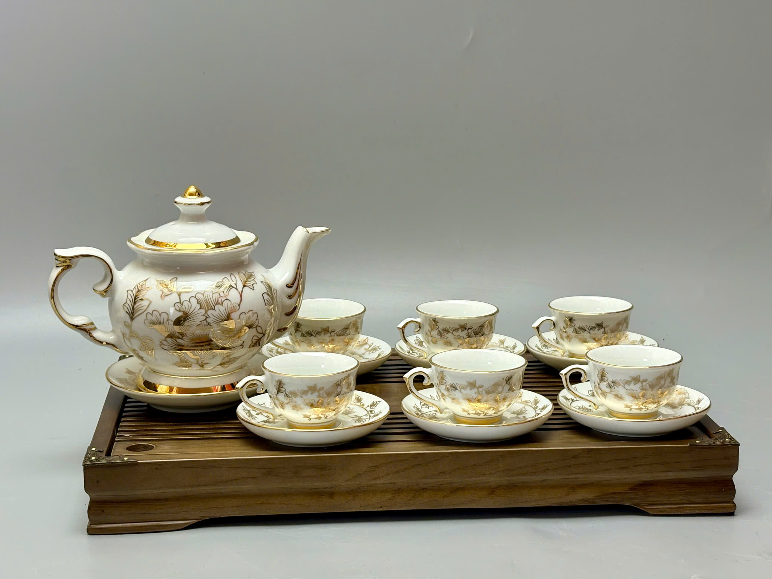 Bộ ấm chén hoàng hậu hoa phù dung  Chu Đậu vẽ vàng 24k