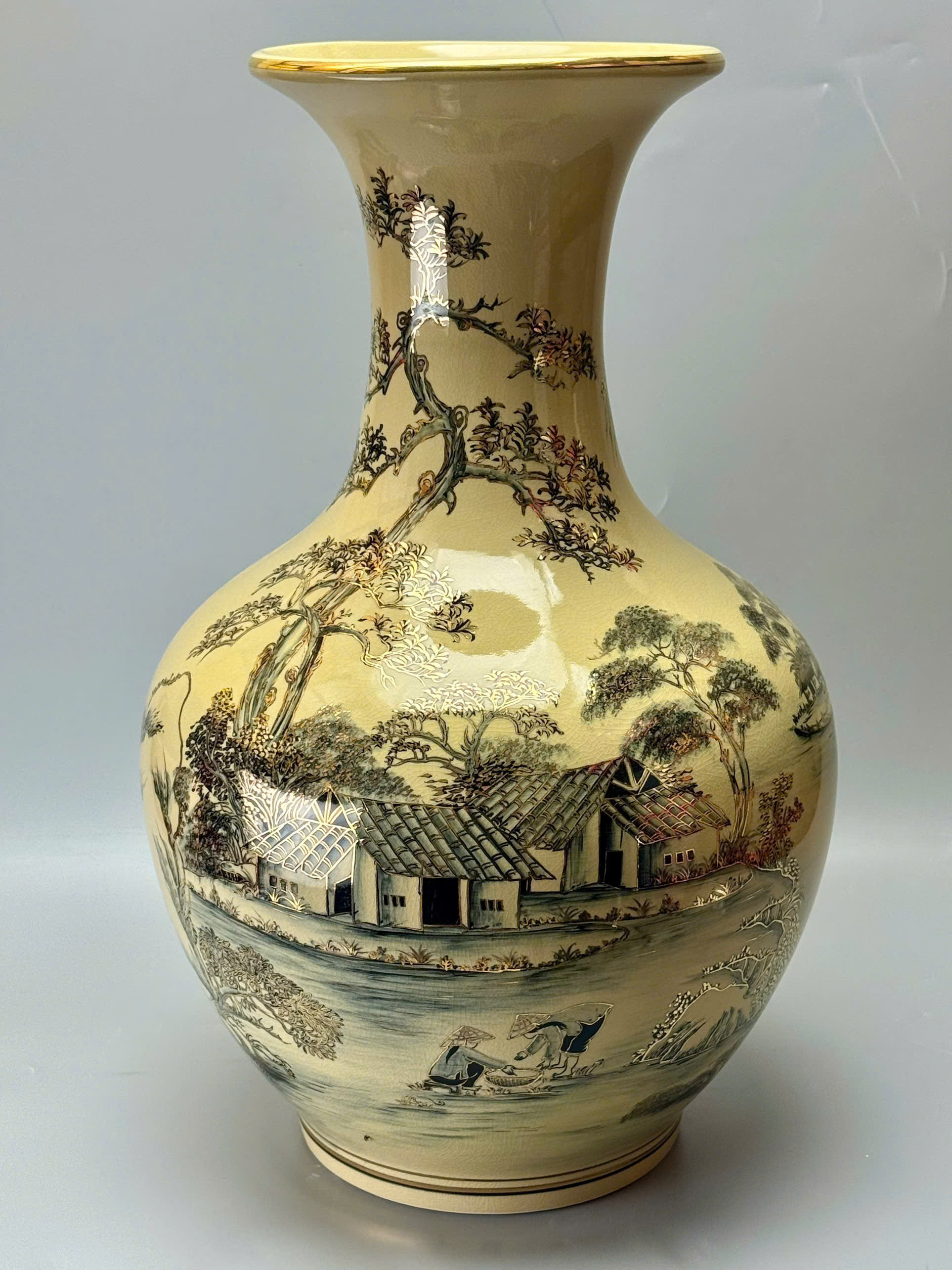 Bình phú quý H65 sơn thủy hữu tình gốm Chu Đậu vẽ vàng