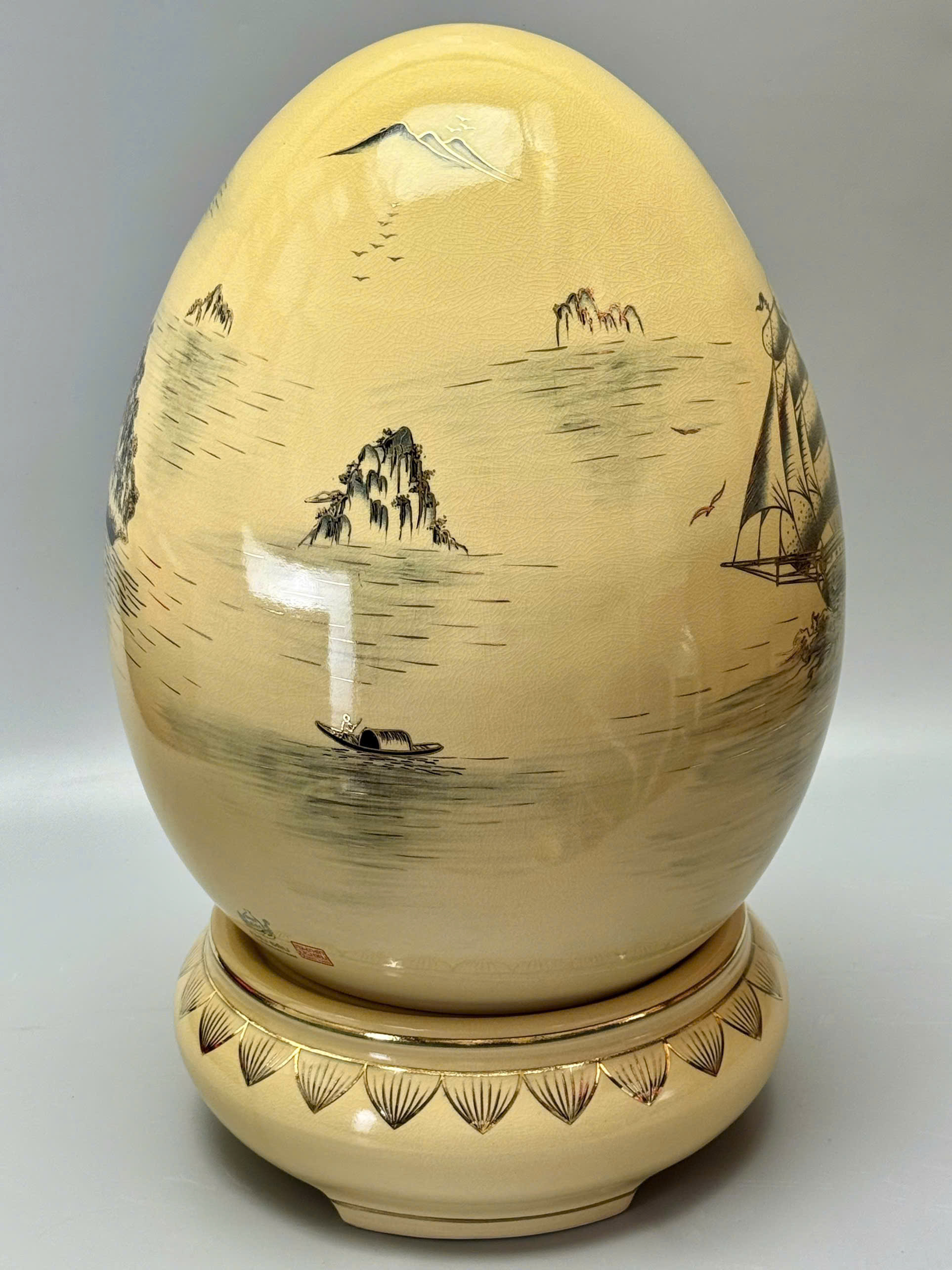 Trứng tài lộc cao 55cm gốm Chu Đậu vẽ vàng 24k