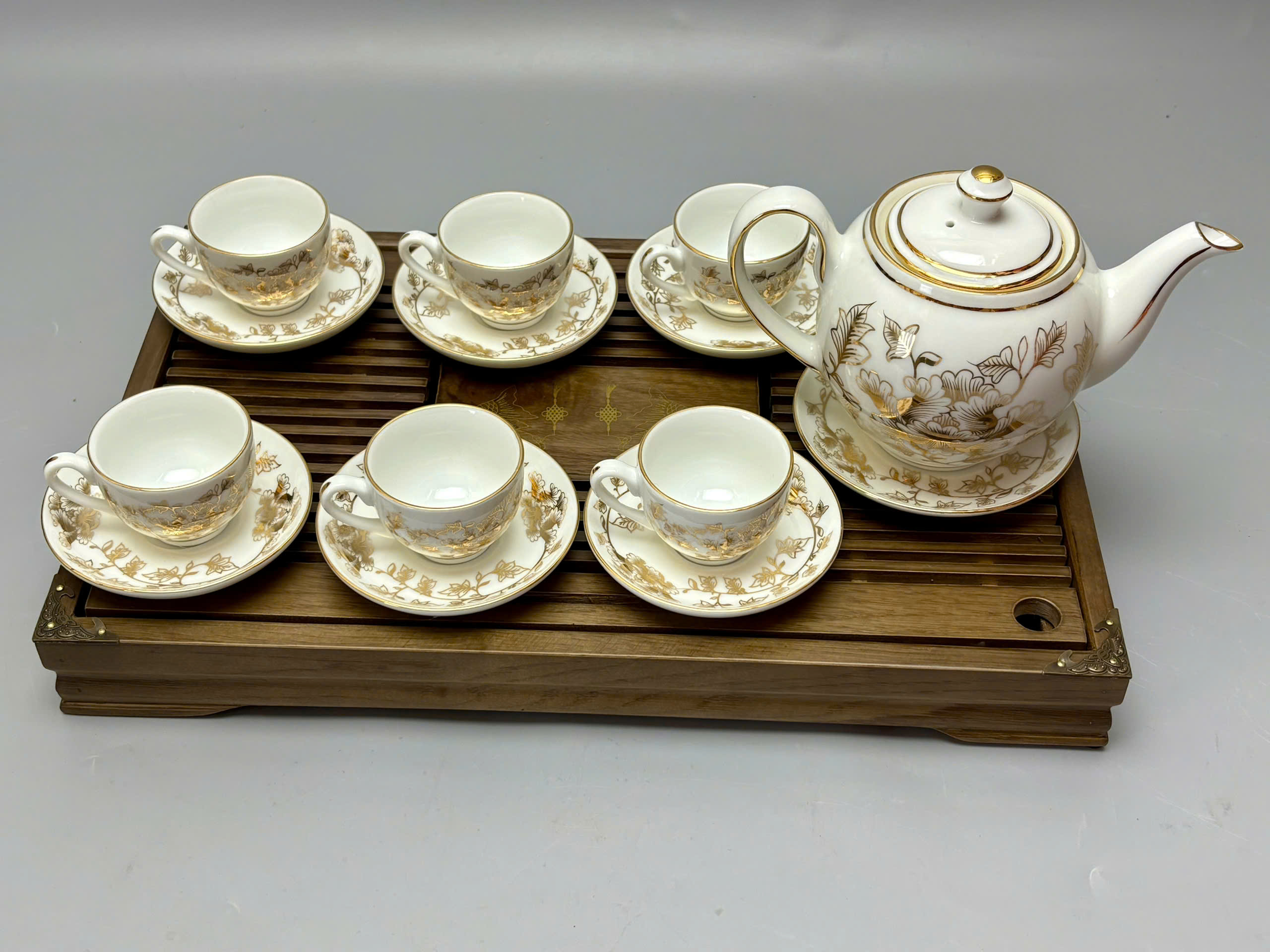 Bộ ấm trà men trắng phù dung gốm chu đậu vẽ vàng 24k