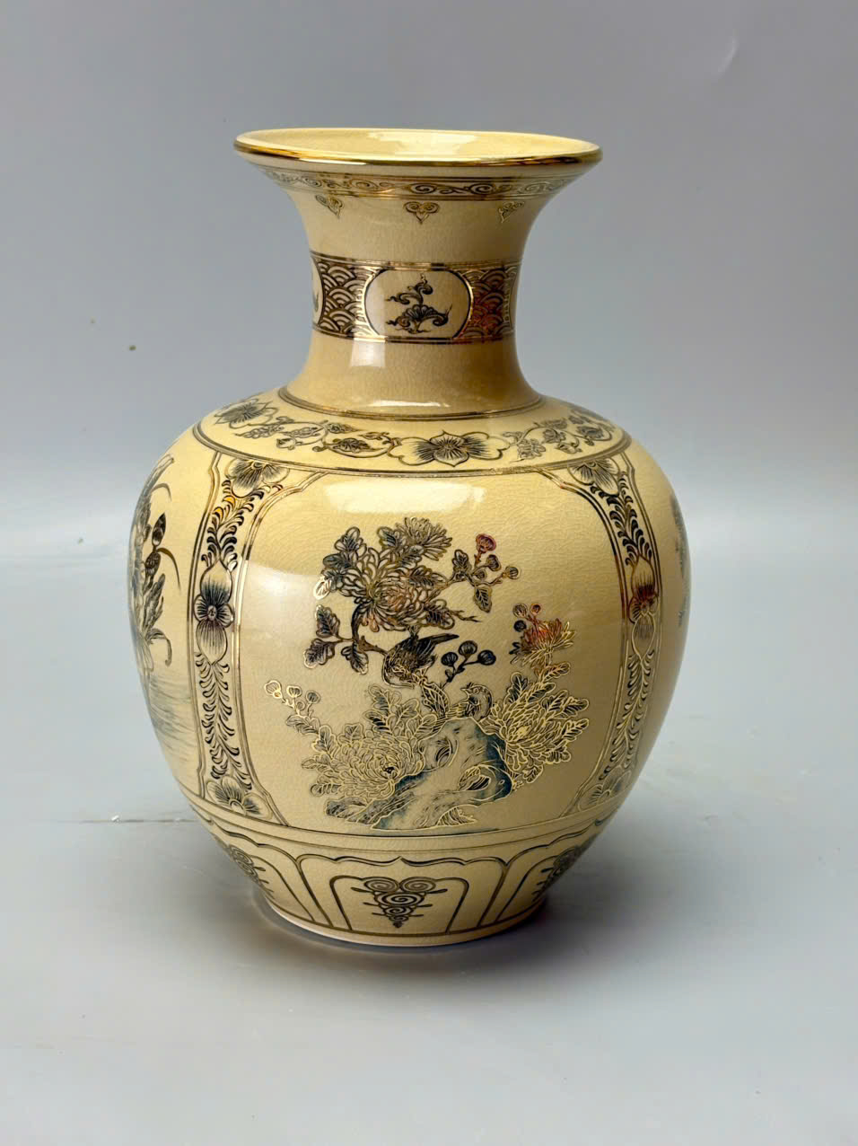 Bình Bảo Châu Cao 28cm tứ cảnh Gốm chu Đậu Vẽ Vàng 24k