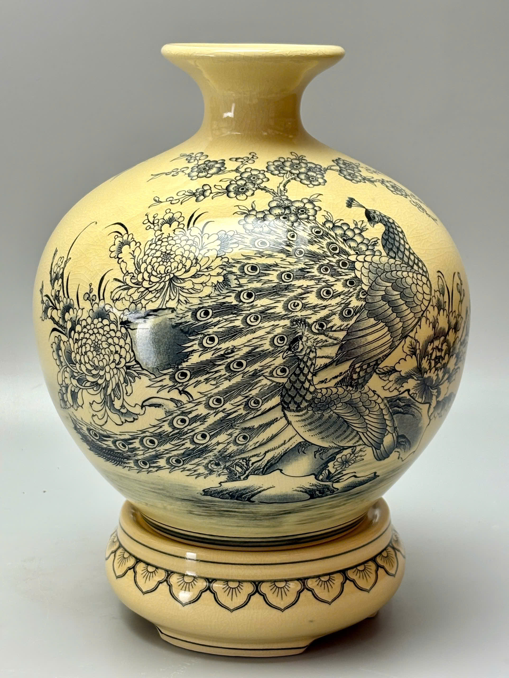 Bình hút lộc công đào truyền thống H30 gốm chu đậu