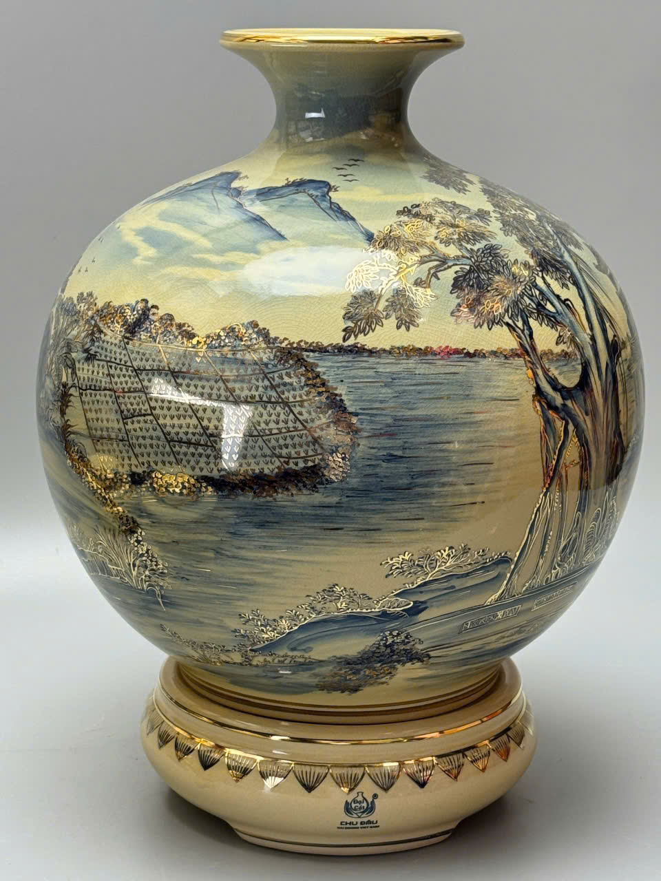 Bình hút tài lộc H35 vs H40 làng quê sơn thủy hữu tình vân mây xanh coban gốm Chu Đậu vẽ vàng 24k