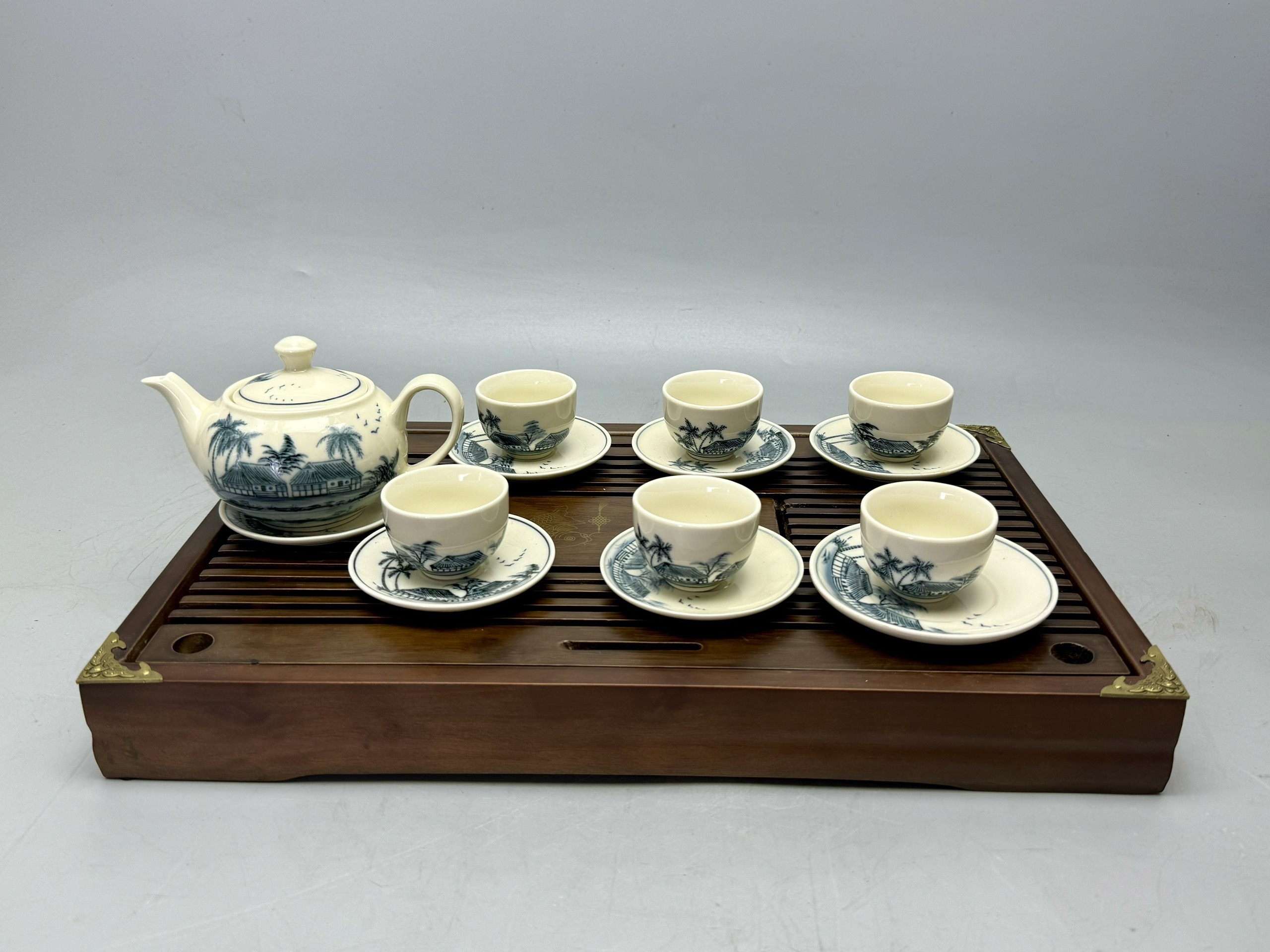 Bộ ấm chén cây dừa gốm chu đậu truyền thống