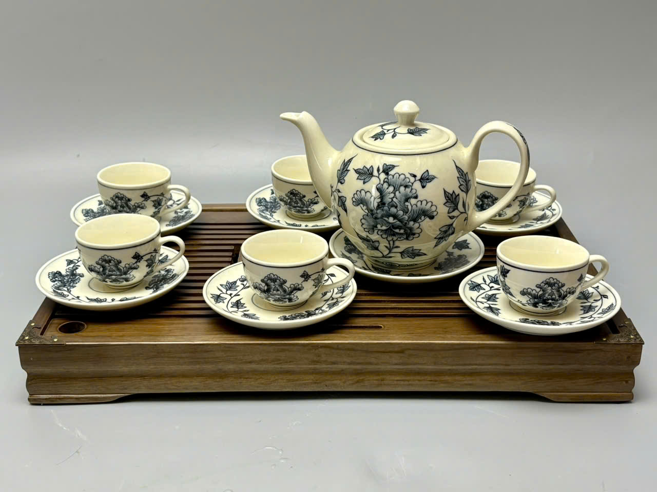 Bộ ấm chén hoa hoa mẫu đơn gốm chu đậu truyền thống