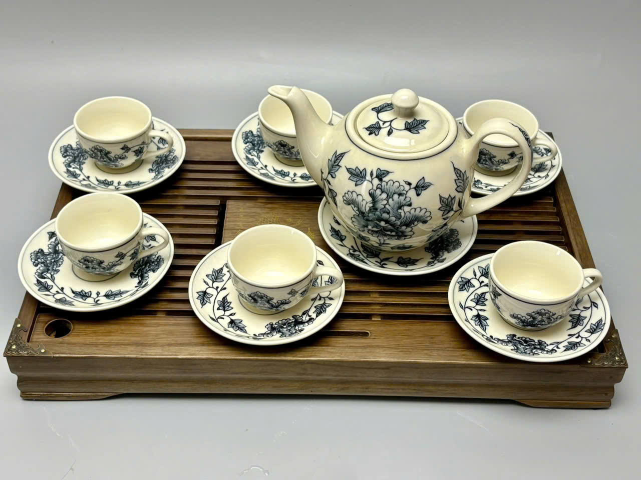 Bộ ấm chén hoa hoa mẫu đơn gốm chu đậu truyền thống