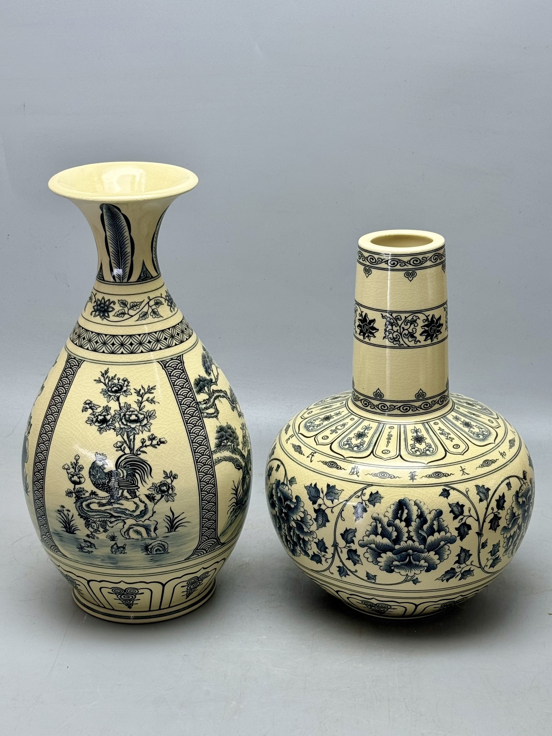 Cặp bình hoa làm tỳ bà cao 38cm và 43cm gốm Chu Đậu truyên thống