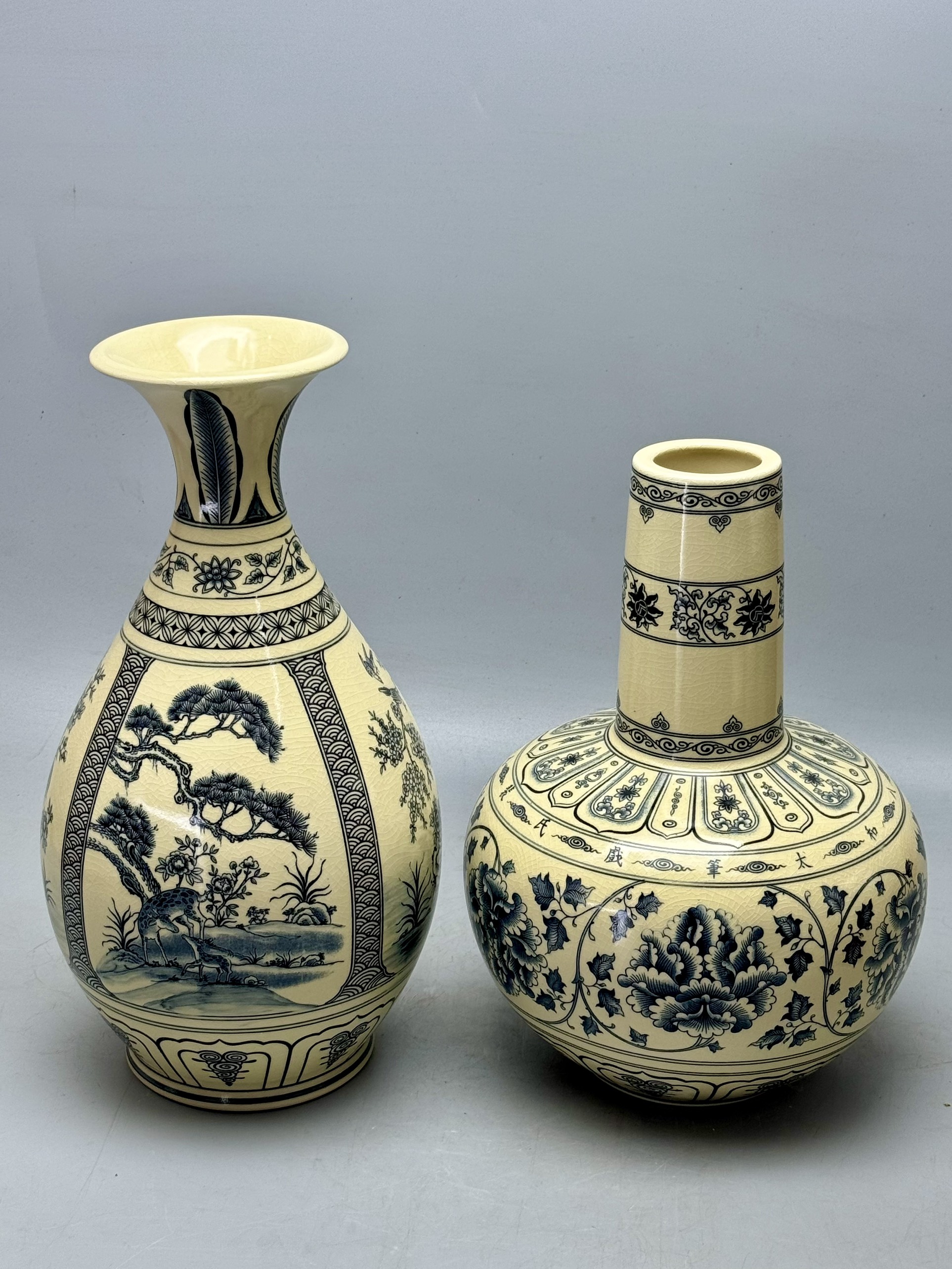 Cặp bình hoa làm tỳ bà cao 38cm và 43cm gốm Chu Đậu truyên thống