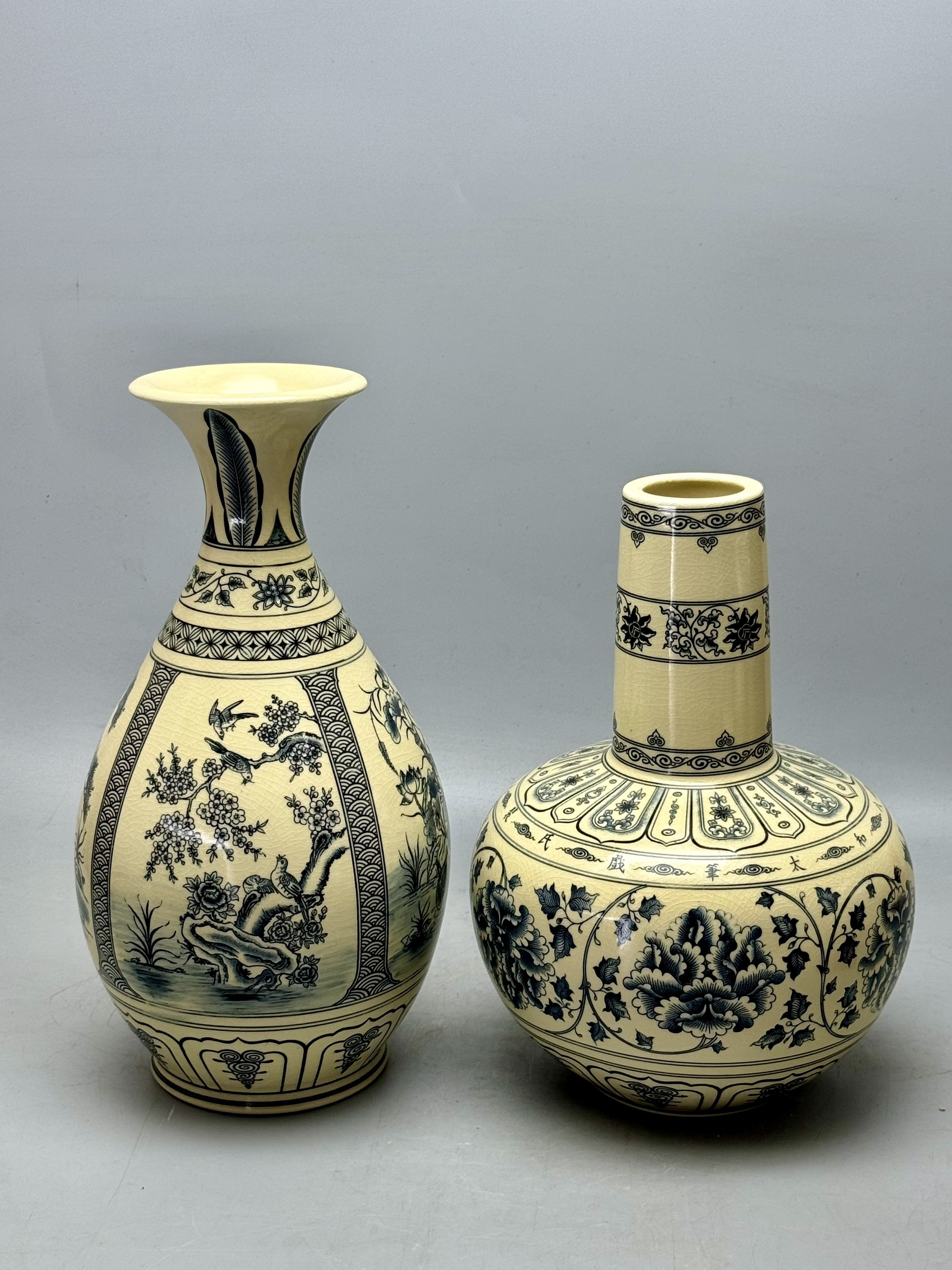 Cặp bình hoa làm tỳ bà cao 38cm và 43cm gốm Chu Đậu truyên thống