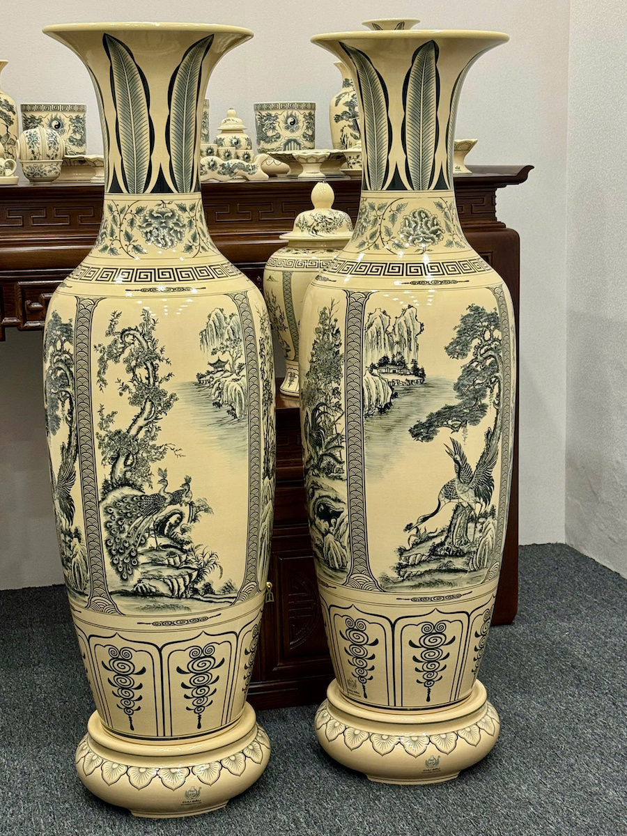 Lục Bình Tứ Cảnh Cao 1,66m Gốm Chu Đậu Truyền Thống