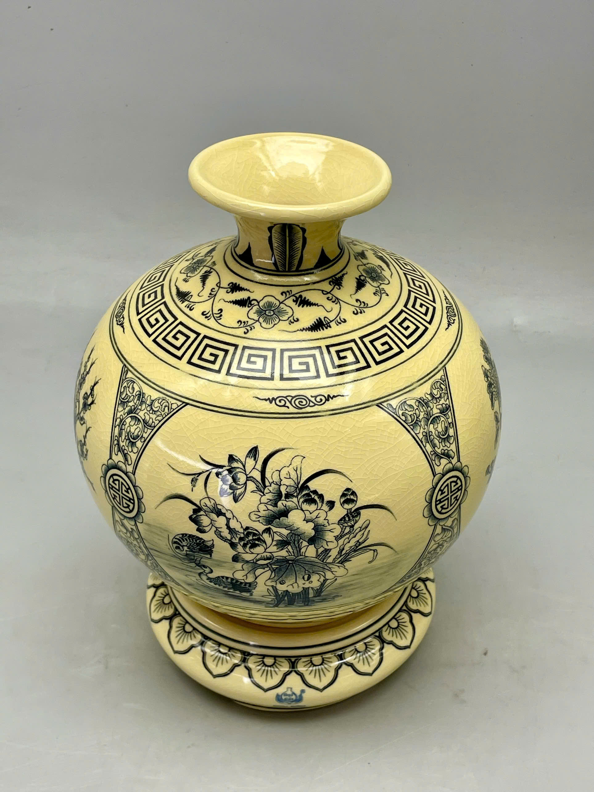 Bình hút lộc tứ cảnh cao 29cm gốm Chu Đậu truyền thống