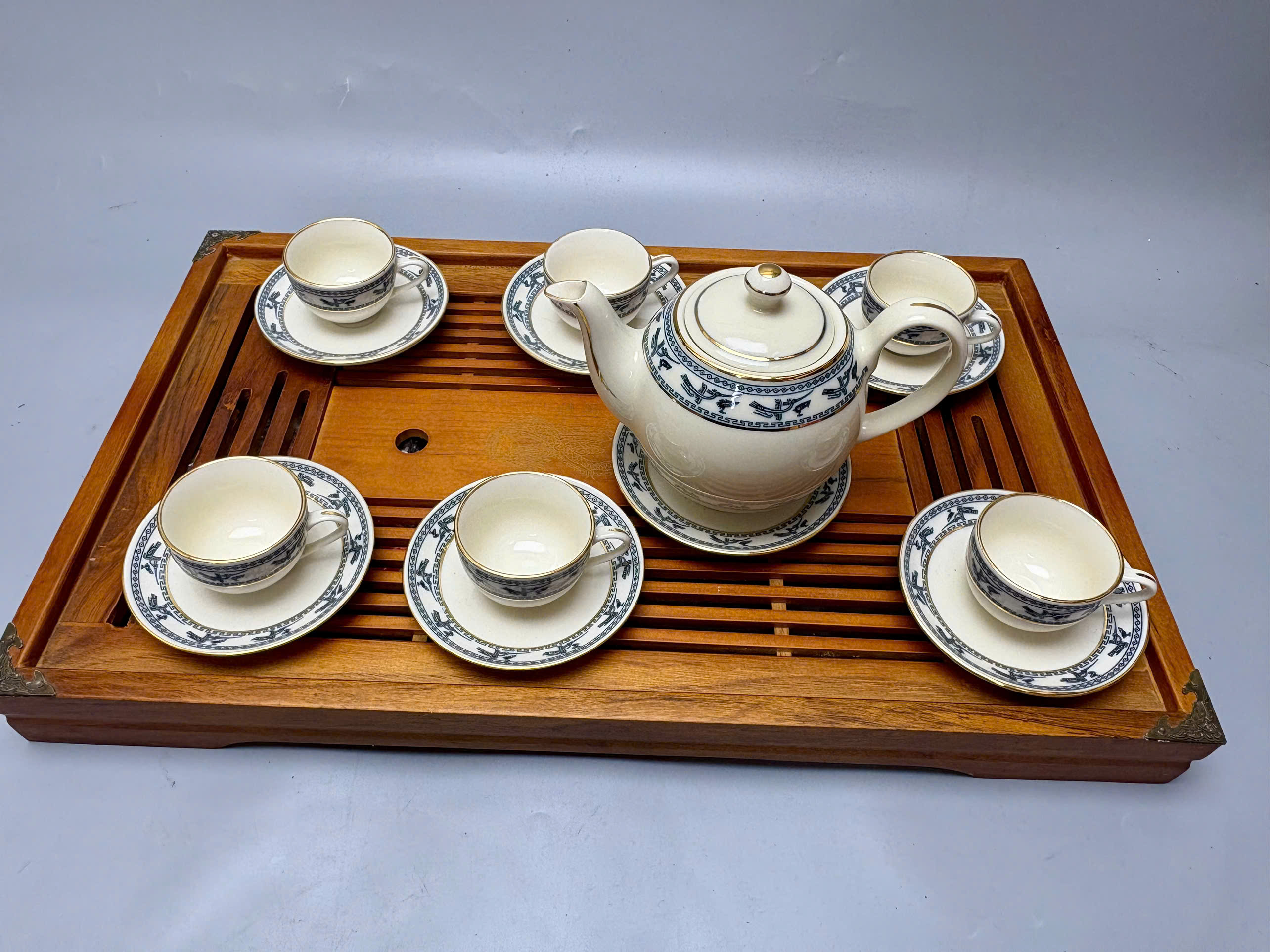 Bộ Ấm Trà Hoạ Tiết Chim Lạc Gốm Chu Đậu Vẽ Vàng