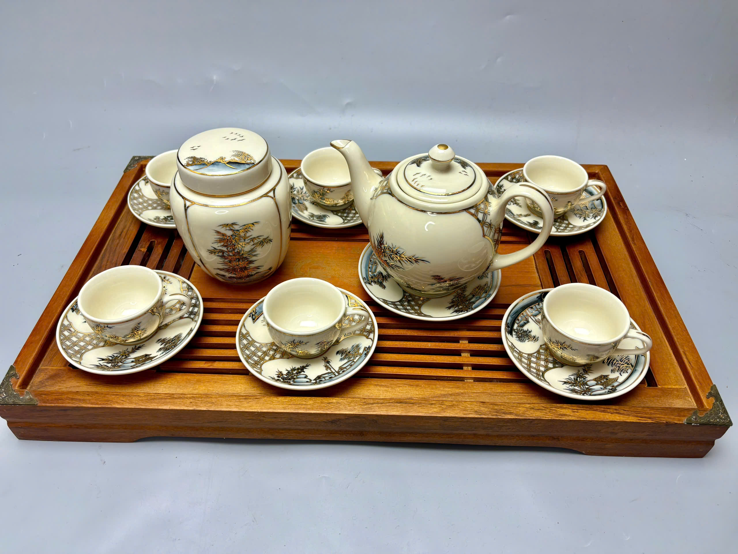 Bộ ấm chén hoa chanh nhị cảnh đồng quê vẽ vàng 24k Chu Đậu