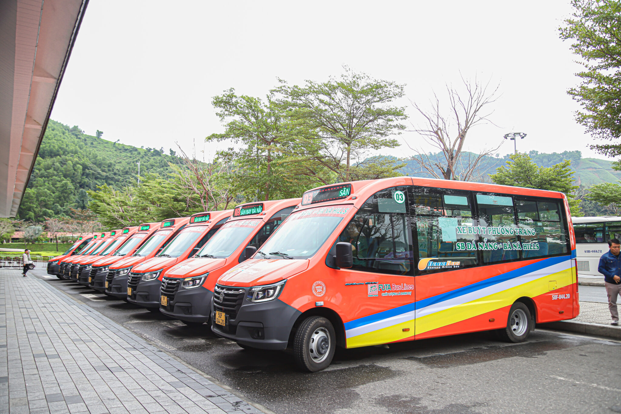 Experience traveling with Da Nang Bus - An exciting journey for travel enthusiasts