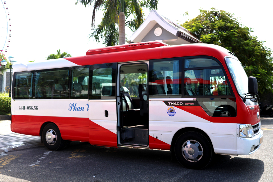 Mất Trắng Sau Dịch: Cho Thuê Xe Du Lịch Ế Ẩm Triền Miên