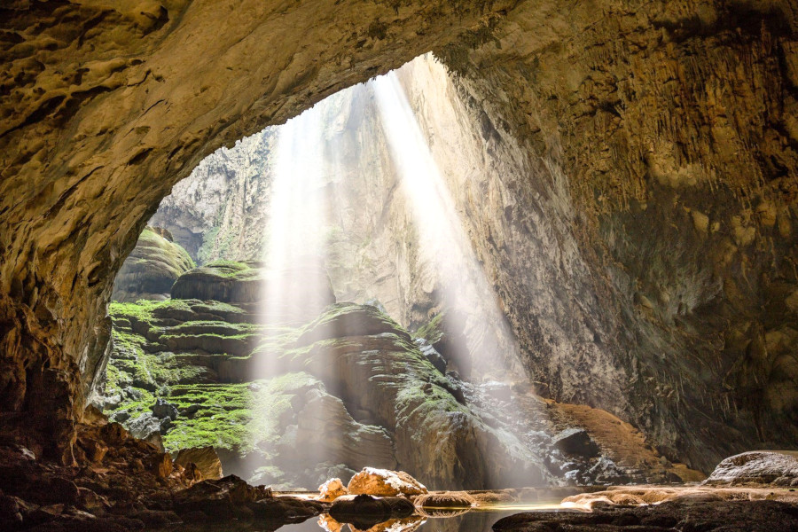 Thử Thách Giới Hạn – Khám Phá Tour Thám Hiểm Động Phong Nha 4500m