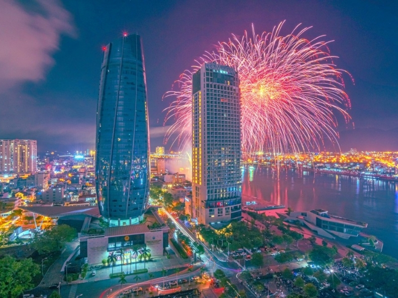 Top Địa Điểm Xem Pháo Hoa Đẹp Nhất Đà Nẵng
