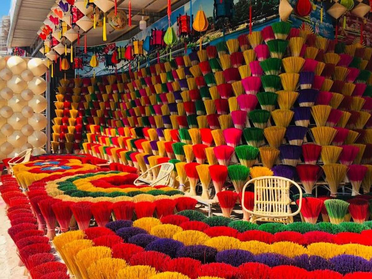 Làng Hương Thủy Xuân ở đâu