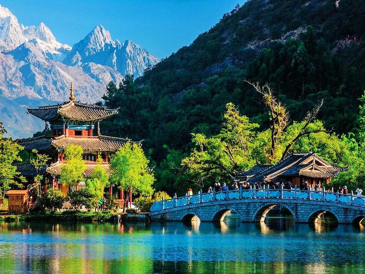 Lệ Giang níu chân du khách bằng vẻ cổ kính nên thơ