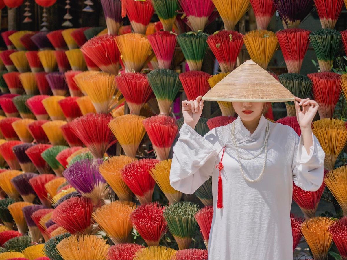 check in làng hương Thuỷ Xuân