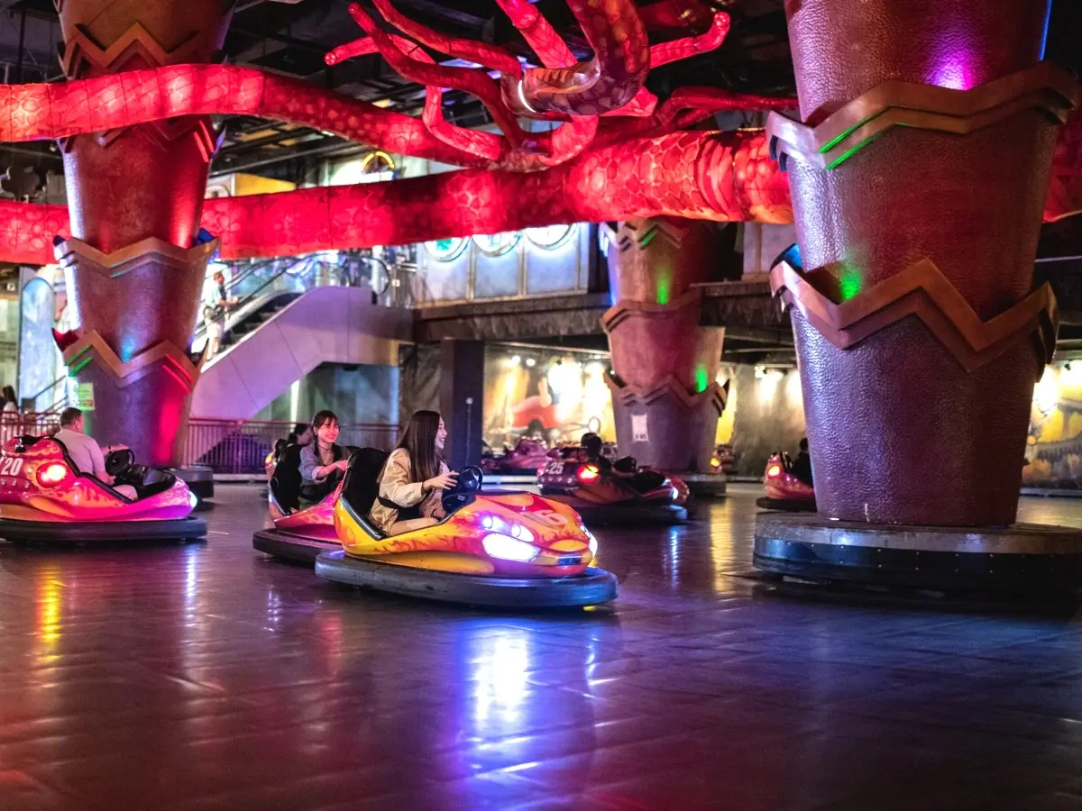 Thỏa sức vui chơi bên trong Fantasy Park