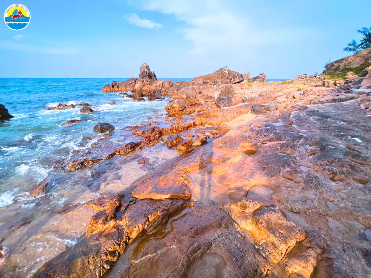 du lịch bãi đá nhảy quảng bình​
