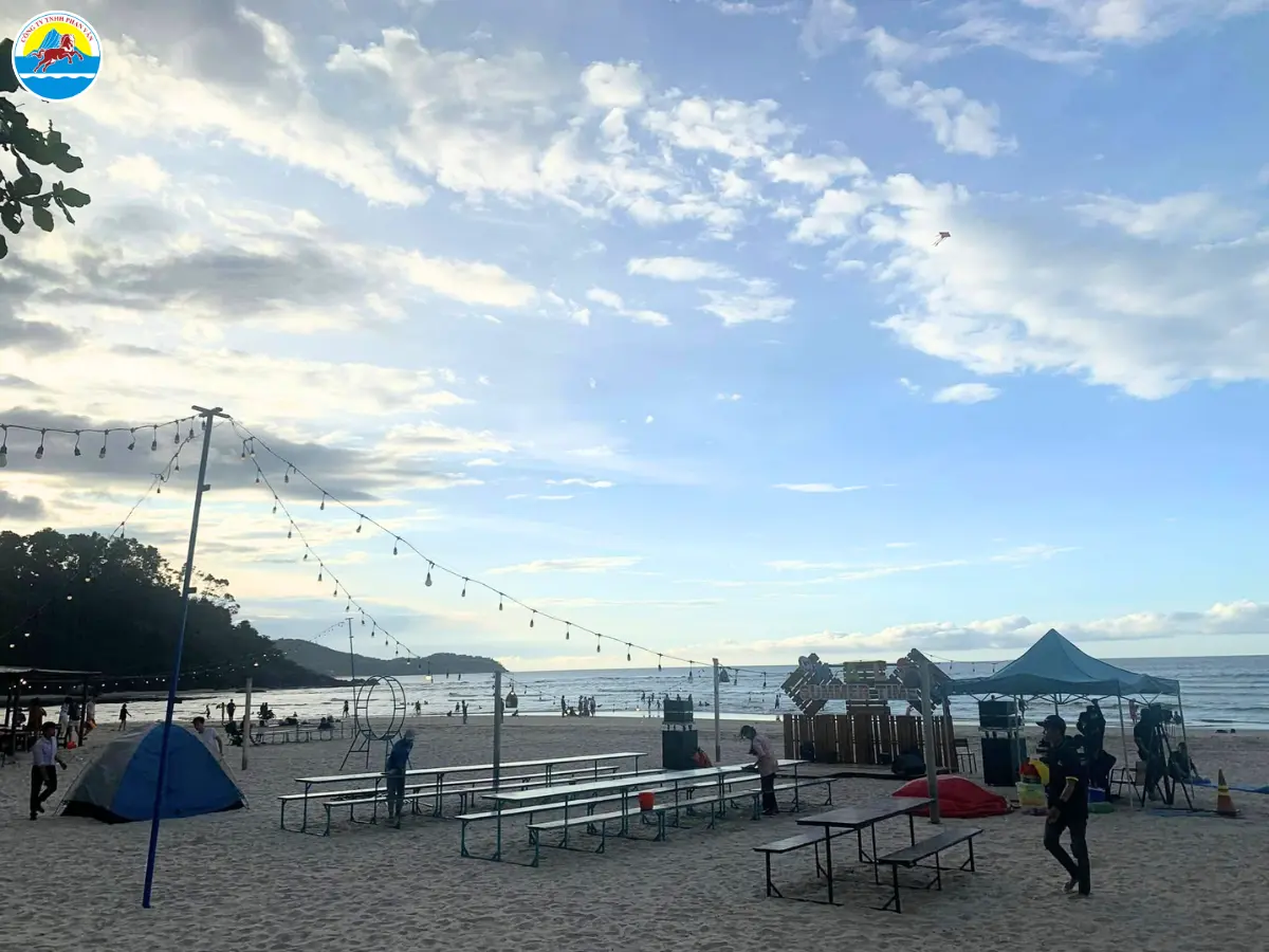 kinh nghiệm du lịch biển cảnh dương huế​