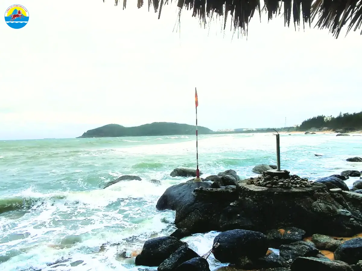 bãi biển mỹ khê quảng ngãi