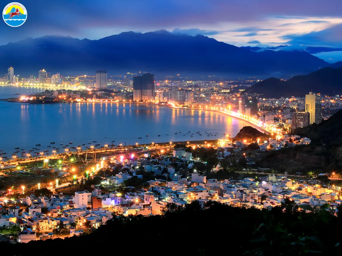 biển đêm nha trang​