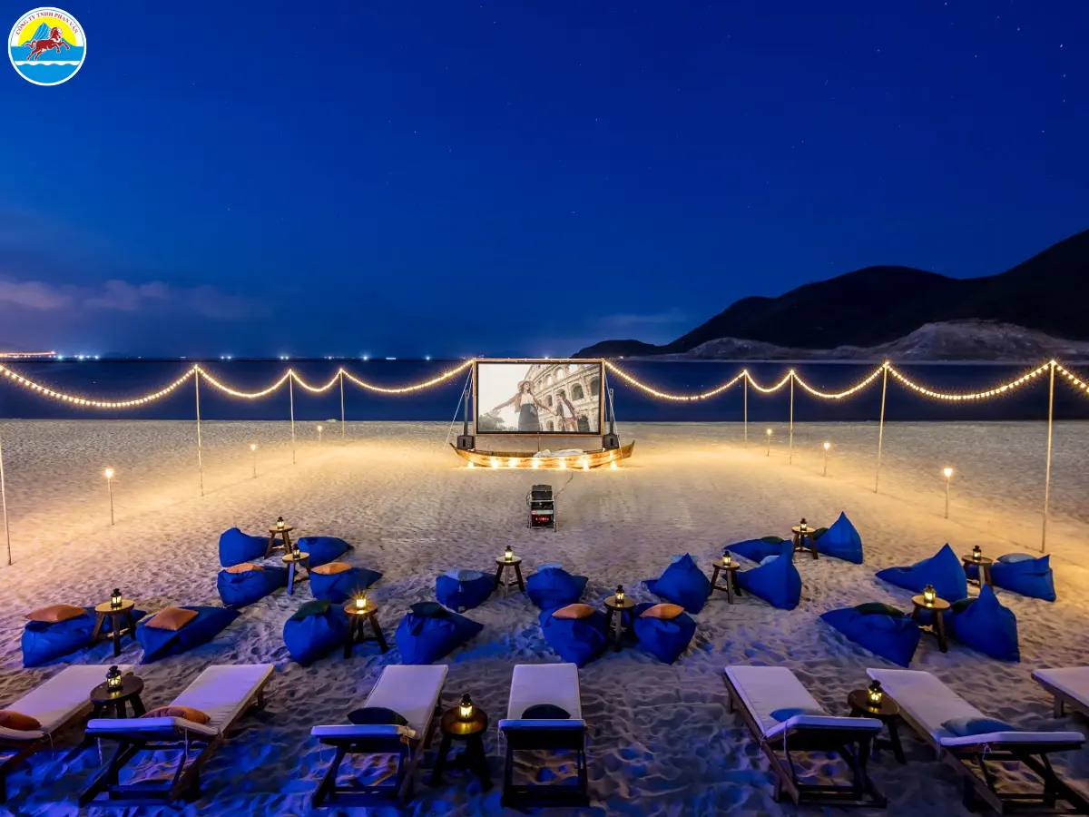 biển đêm nha trang​