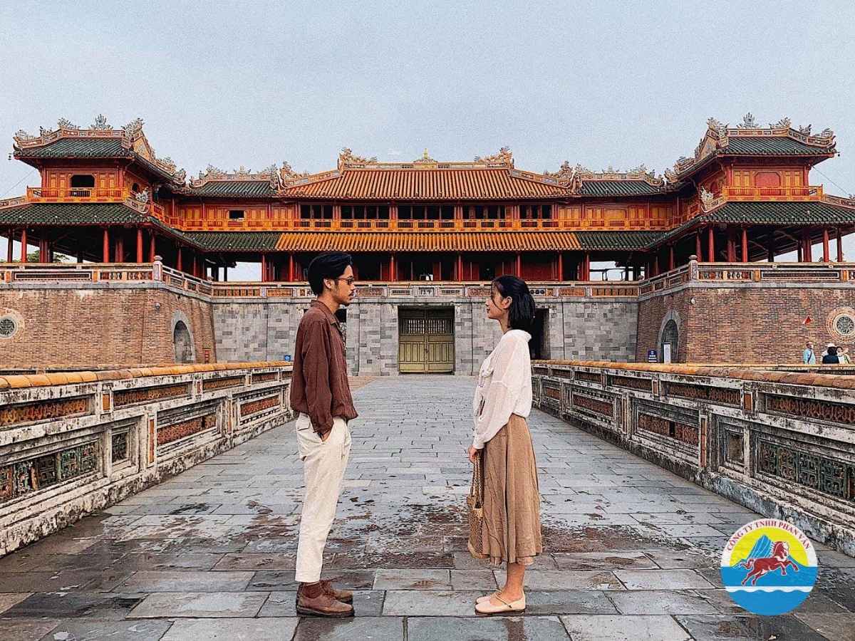 Các công trình Đại nội và Lăng tẩm Huế