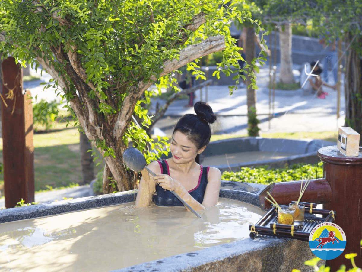 Giá vé của các dịch vụ tại đảo Hòn Tằm