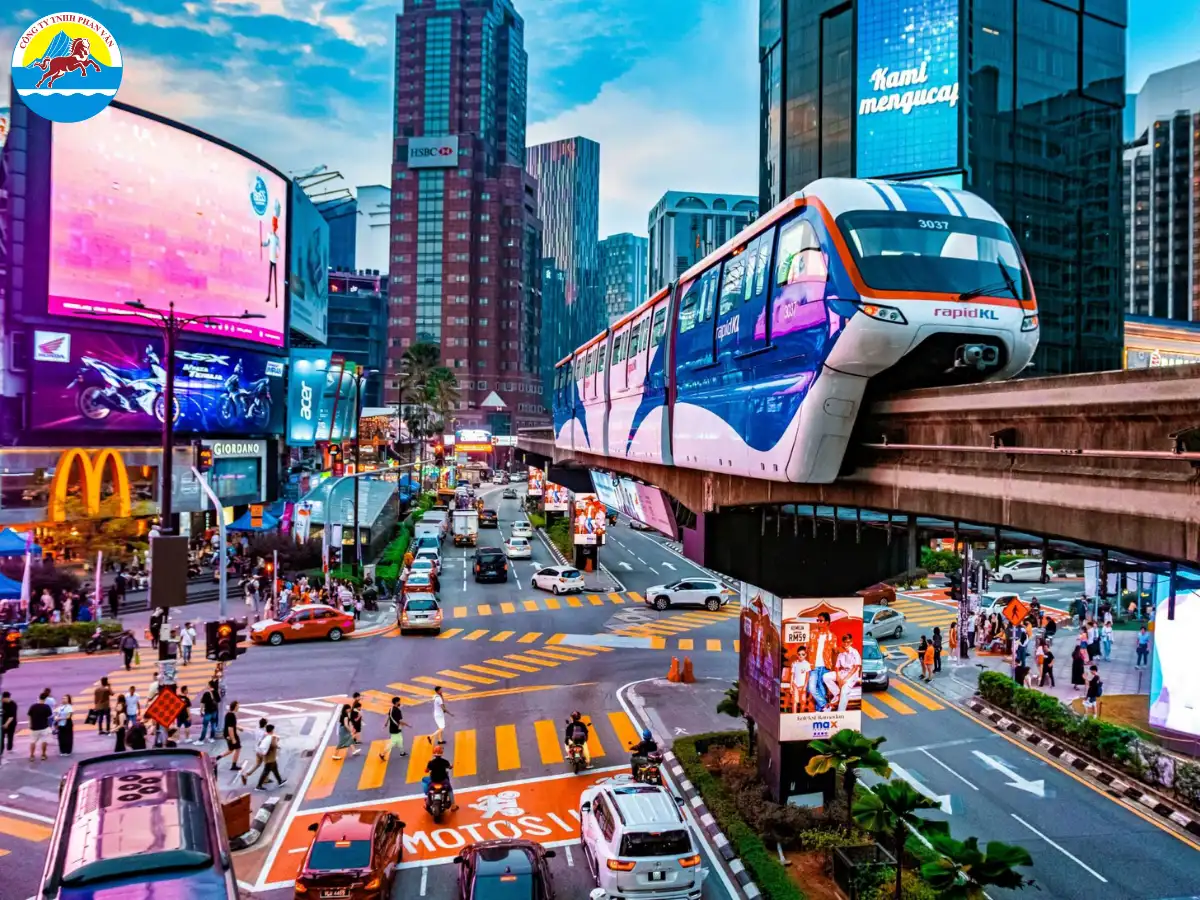 Phan Văn Travel có kinh nghiệm lâu năm trong ngành du lịch quốc tế