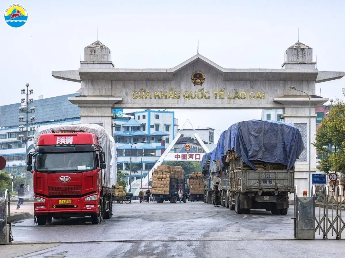 tour hà khẩu bình biên​