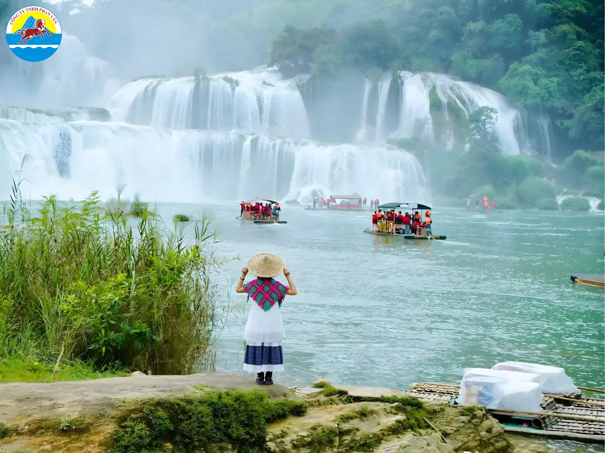 Tháng 7 là thời điểm thu hút đông du khách