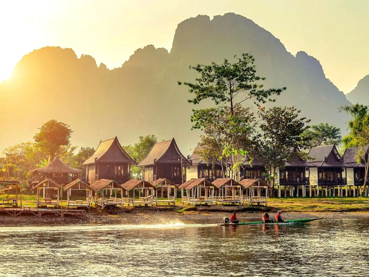 Vẻ đẹp yên bình vào một buổi chiều tại Lào