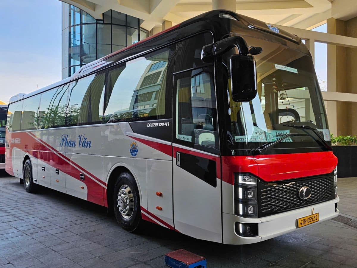 thuê xe tại huế đi la vang​