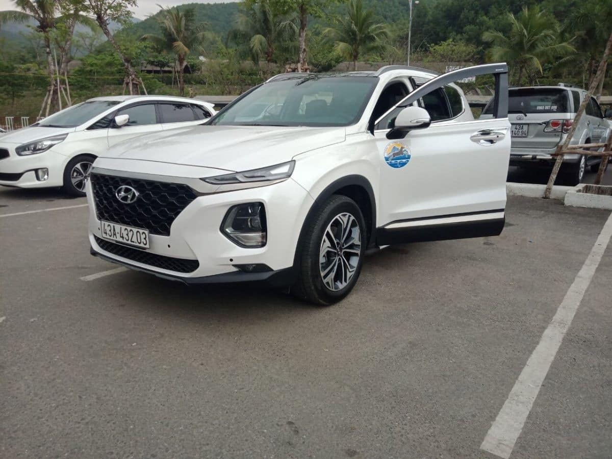 thuê xe tại huế đi la vang