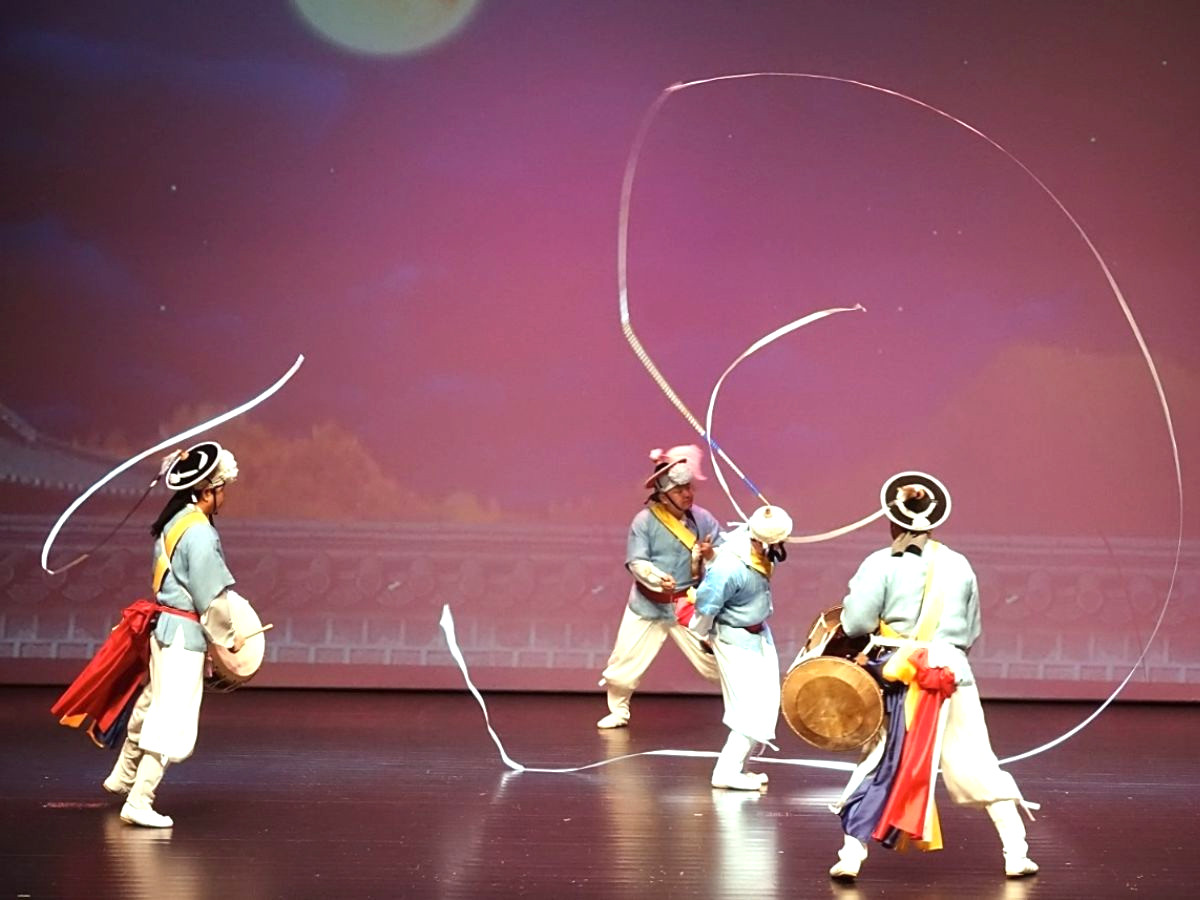 cham-vao-hon-van-hoa-han-quoc-tai-hoi-an-le-hoi-yeongam-2025-phan-van-travel-2