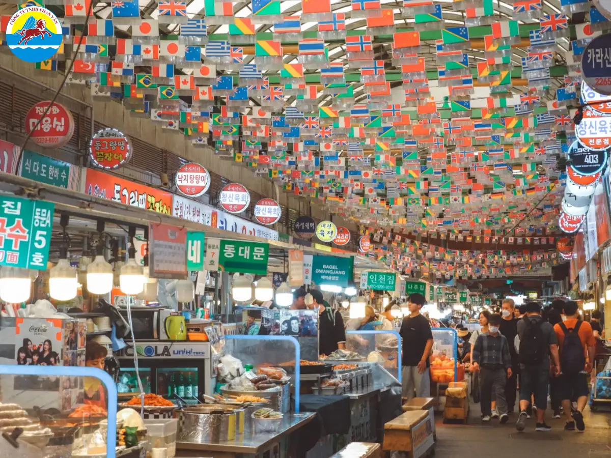 Khu chợ truyền thống như chợ Gwangjang