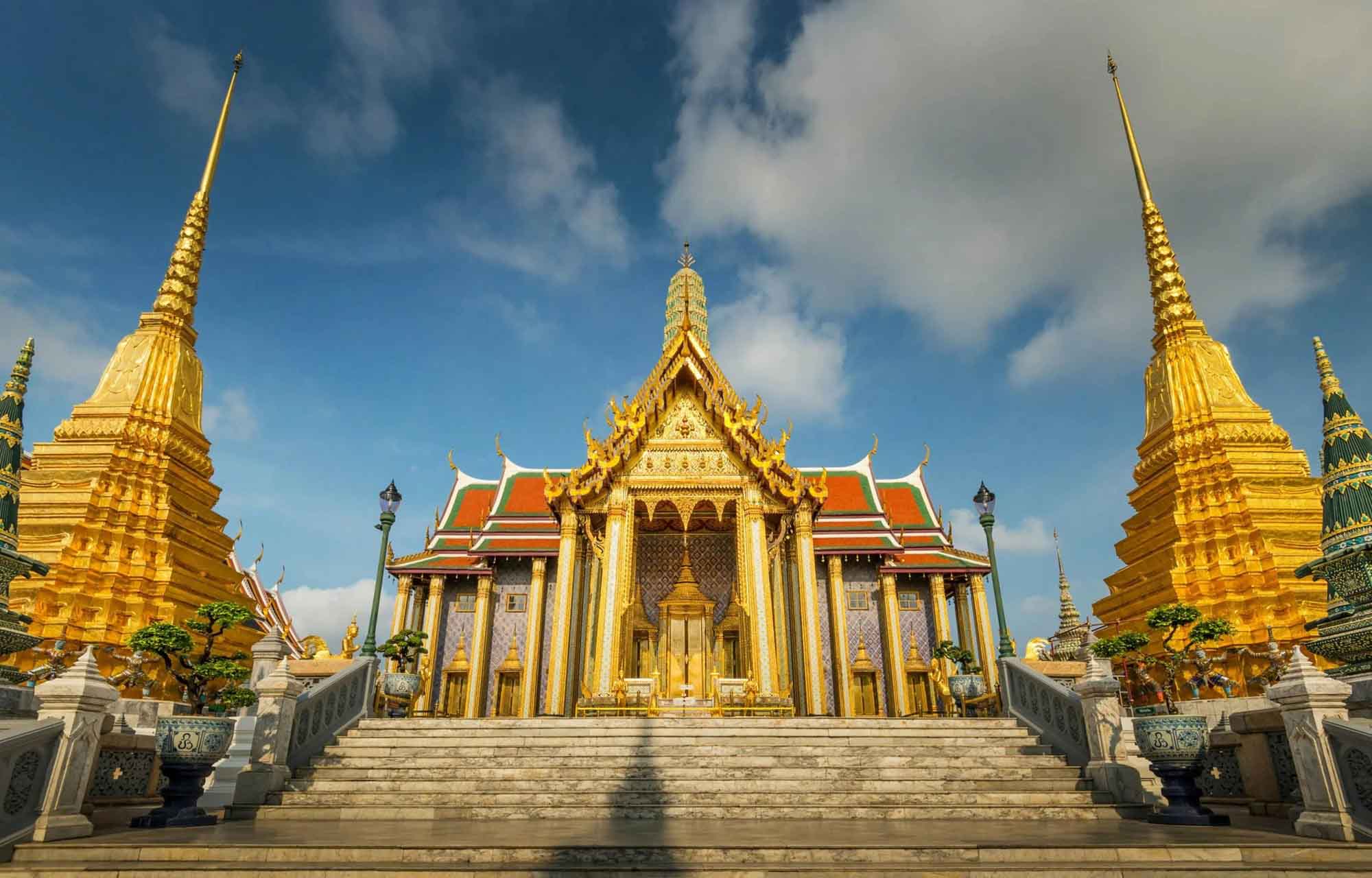 Hình ảnh Chùa Phật Ngọc (Wat Phra Kaew) dát vàng