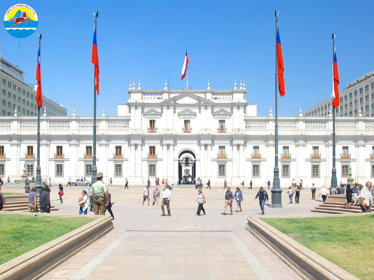 Cung điện La Moneda